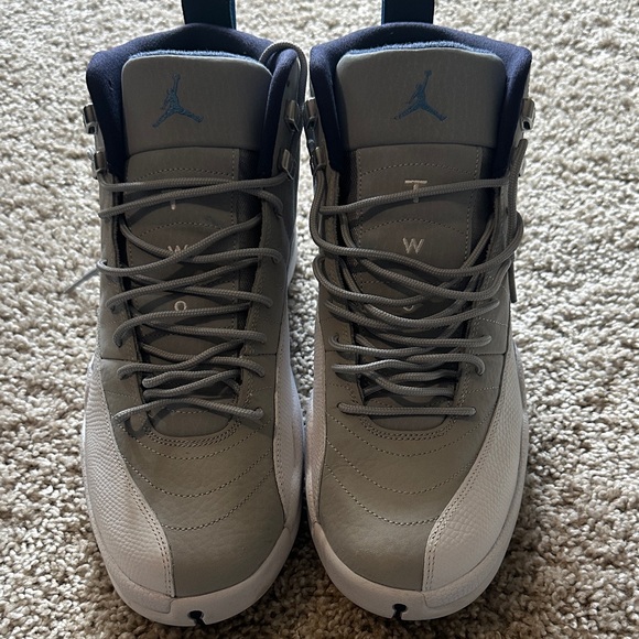 Jordan 12 Retro Grey University Size 13 - Picture 4 of 6